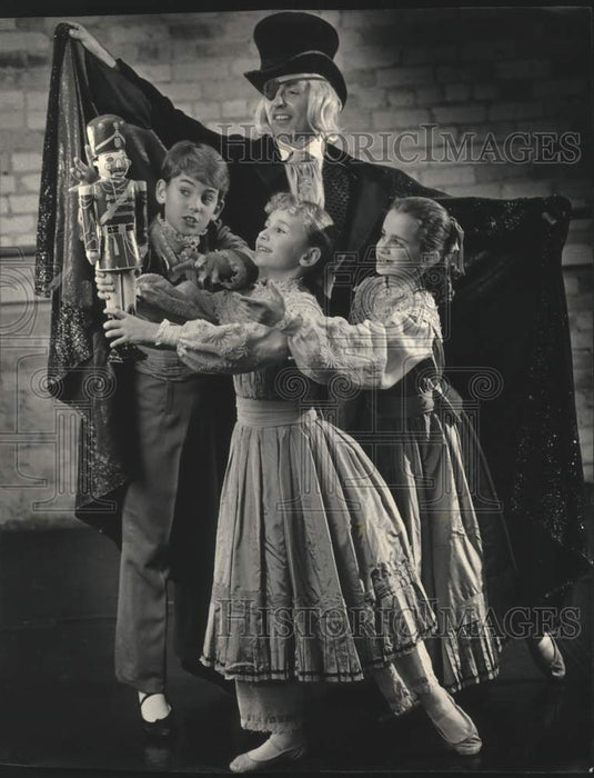 1987, Cast of "The Nutcracker", Pennsylvania and Milwaukee Ballet - Historic Images