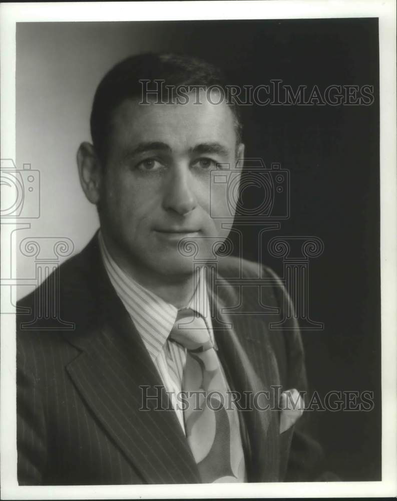 1973 Press Photo Ross R. Millhiser, Philip Morris, Inc. President - Historic Images