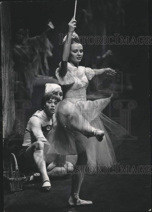 1978, Milwaukee Symphony Orchestra's "Hansel and Gretel" - mjp23362 - Historic Images