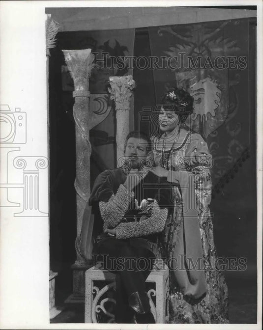 1965, Earl Wrightson and Lois Hunt in "Camelot" - mjp23460 - Historic Images