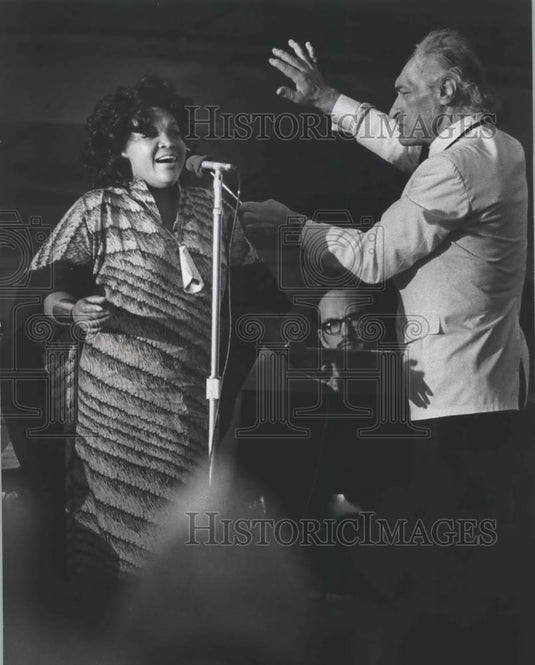 1971 Press Photo Singer Rosetta Redman & Milwaukee Orchestra, Lincoln Park, WI - Historic Images