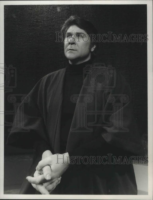 1975 Press Photo Baritone Sherrill Milnes in "The Questions of Abraham." - Historic Images