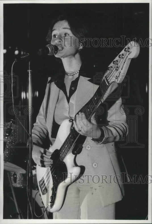 1978 Press Photo Bonnie Black of the Milwaukee dance and show band, Promise - Historic Images