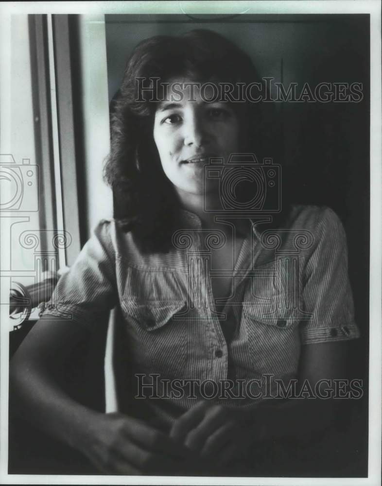 1984, Singer-Guitarist Ann Reed - mjp23813 - Historic Images