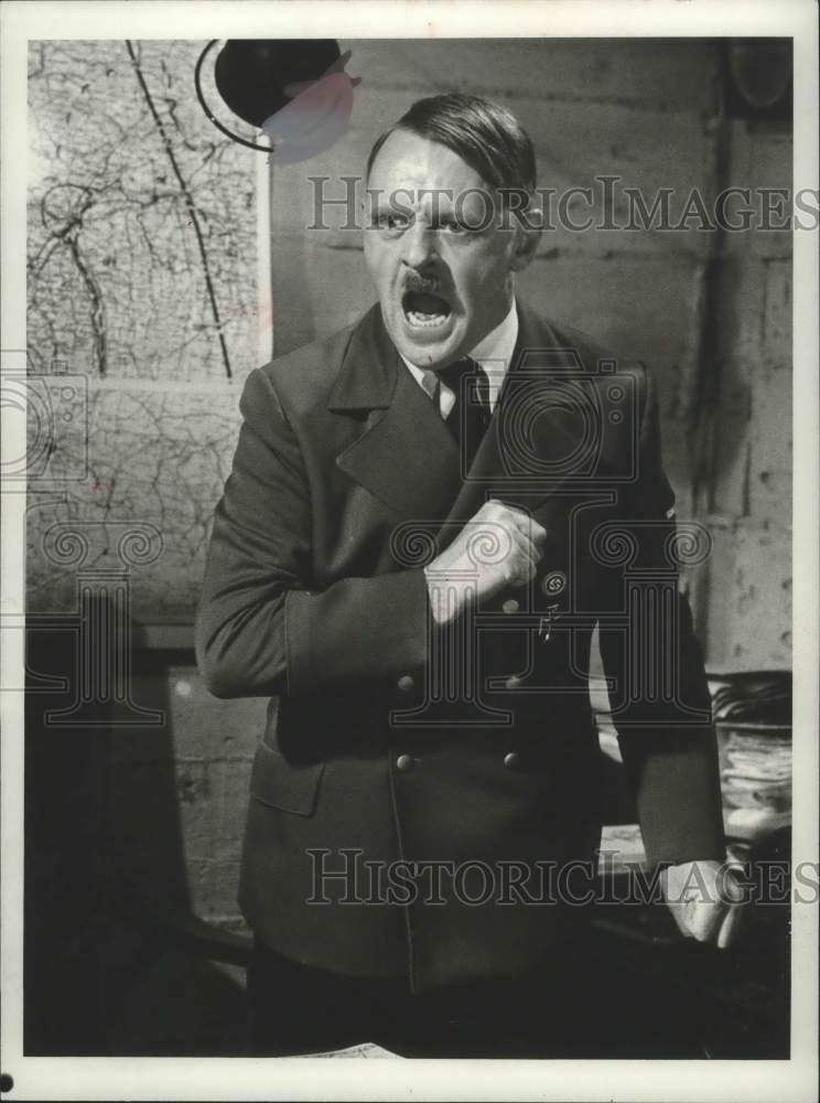 1981, Actor Anthony Hopkins in character role - mjp23912 - Historic Images