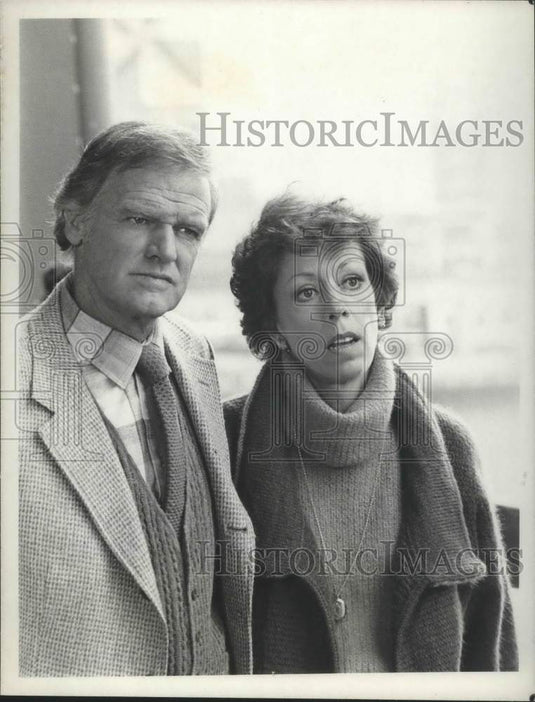 1979, Carol Burnett & Keith Michell in "The Tenth Month" - mjp23985 - Historic Images