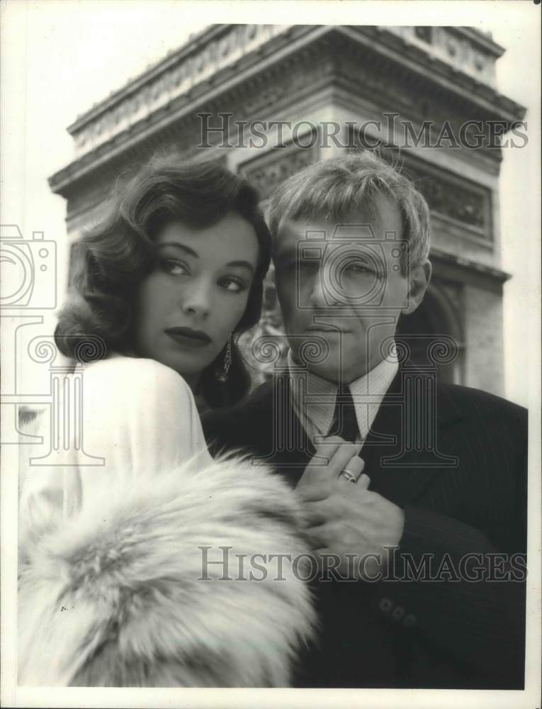 1985 Press Photo Anthony Hopkins And Lesley-Anne Down In CBS&#39; &quot;Arch Of Triumph&quot; - Historic Images