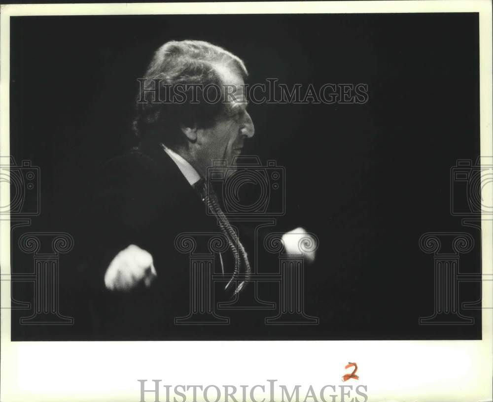 1981, Lukas Foss, Milwaukee Symphony Orchestra - mjp24045 - Historic Images