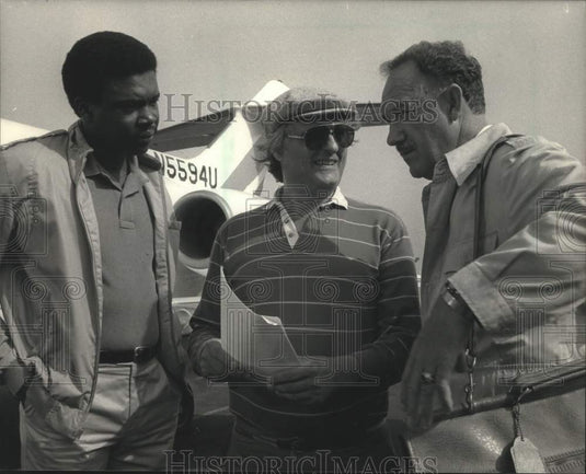 1983, Director Ted Kotcheff With Gene Hackman In "Uncommon Valor" - Historic Images