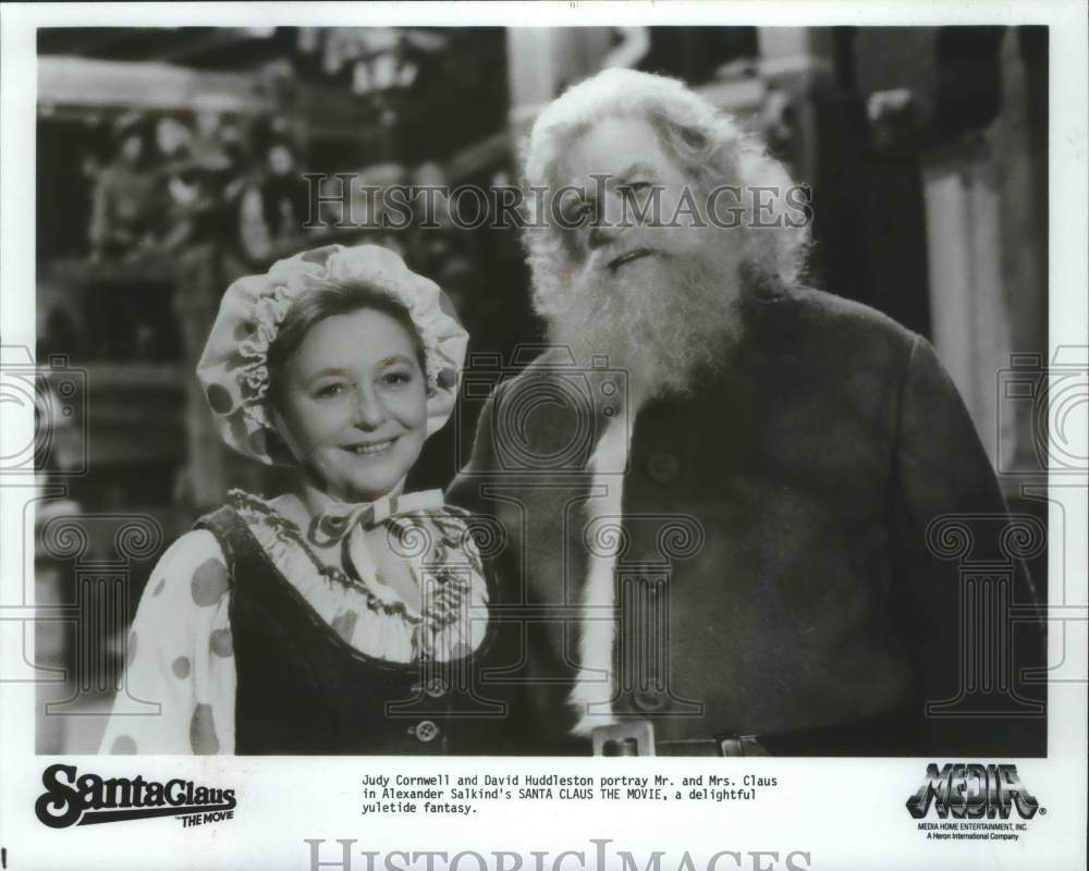 1987 Press Photo Judy Cornwell and David Hiddleston in &quot;Santa Claus The Movie&quot; - Historic Images