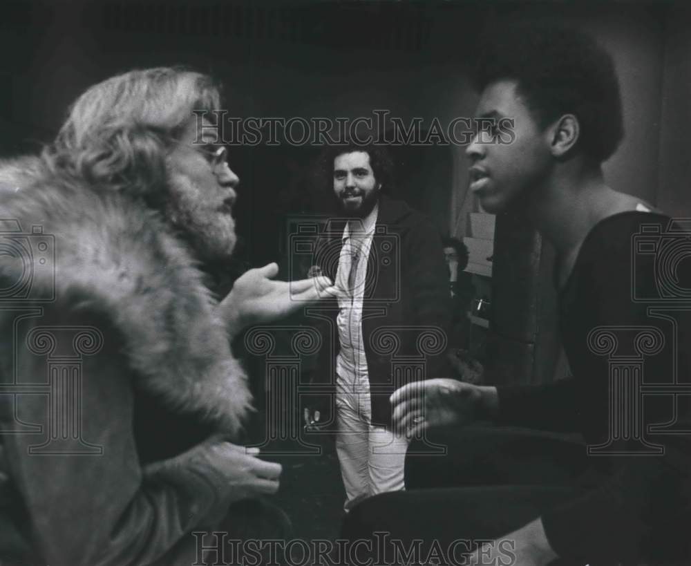 1978, Actor Jeff Grygny Observed Milwaukee People's Theater Rehearsal - Historic Images