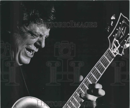 1973, George Pritchett performs, Expo Convention Center - mjp24148 - Historic Images