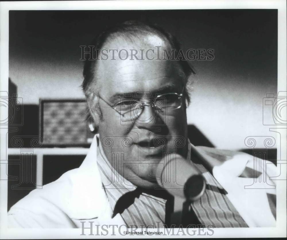 1975 Press Photo Actor David Huddleston in an episode of TV show &quot;Emergency!&quot; - Historic Images