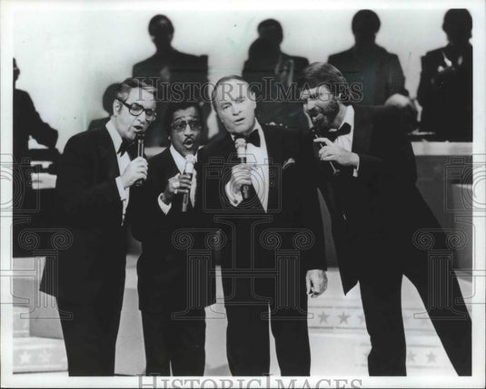 1981, Entertainer Bob Hope & others singing with a band in TV special - Historic Images
