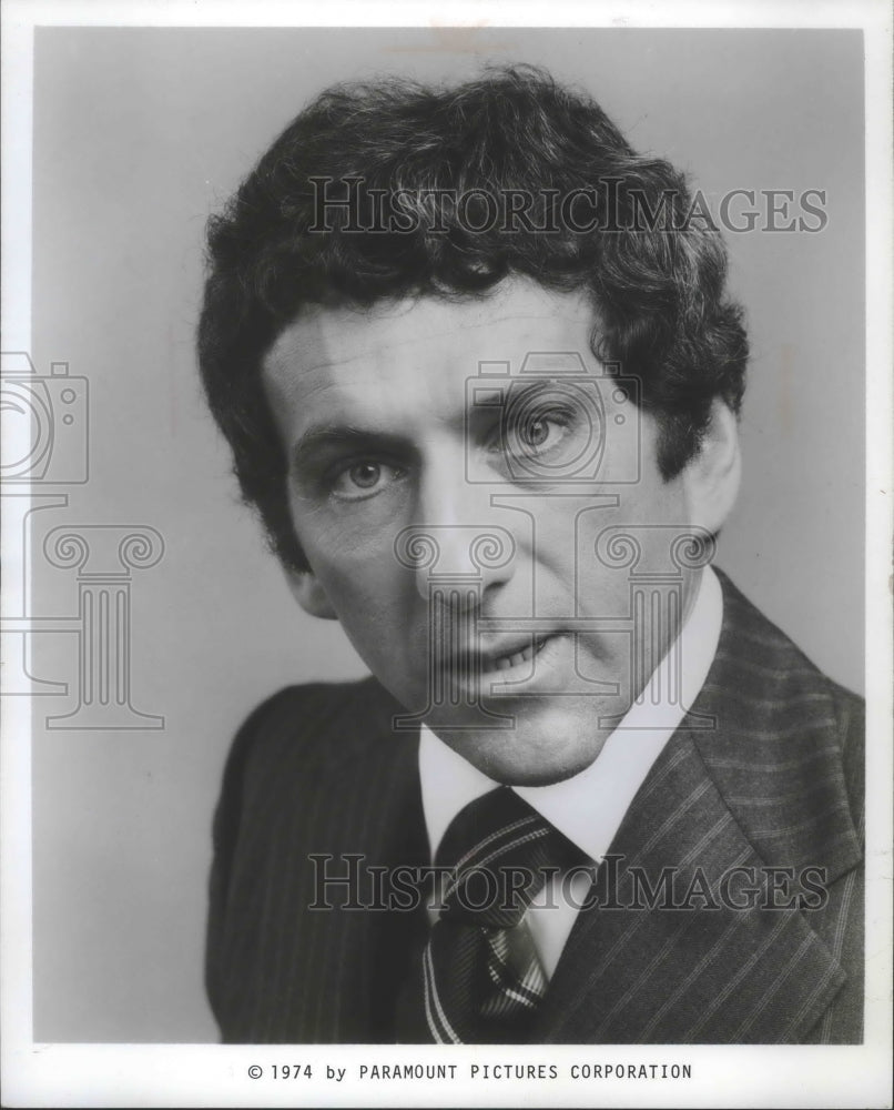 1974, Barry Newman, actor - Historic Images