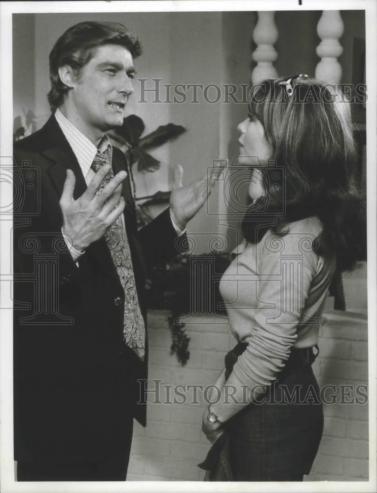 1974 Press Photo Richard Mulligan &amp; Michele Carey in &quot;Three-In-One Comedy&quot; - Historic Images