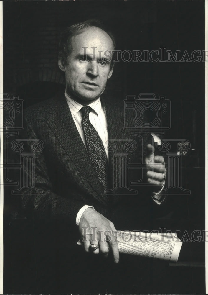 1990 Press Photo Actor Jim Murtaugh Stars In &#39;Other People&#39;s Money&#39; - mjp24745 - Historic Images