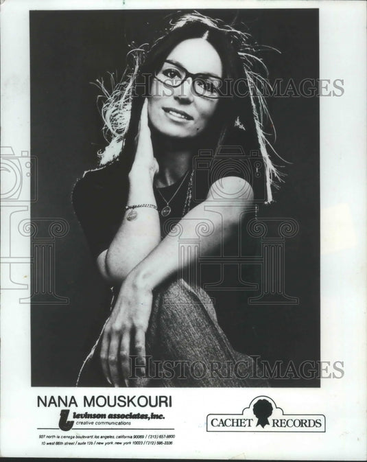 1984, Singer Nana Mouskouri - mjp24821 - Historic Images
