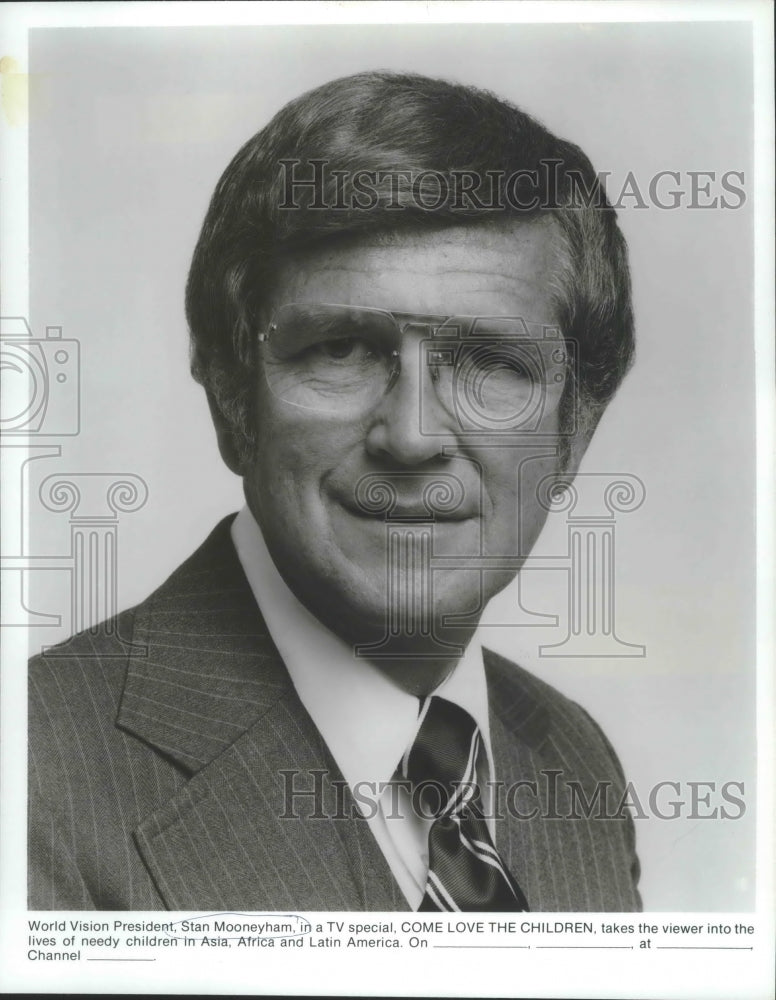 1979, World Vision President, Stan Mooneyham. - mjp24993 - Historic Images