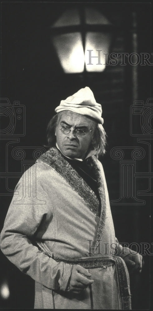 1987, Daniel Mooney played Scrooge in &quot;A Christmas Carol&quot; - mjp25007 - Historic Images