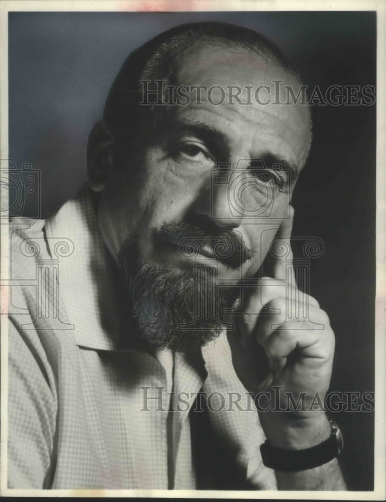 1964 Press Photo Mitch Miller, Host of &quot;Sing Along with Mitch&quot; - Historic Images