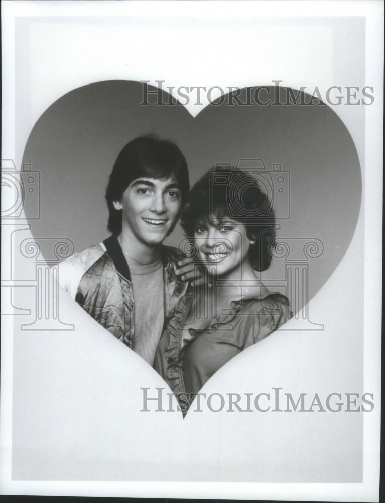 1983 Press Photo Erin Moran And Scott Baio Star In ABC&#39;s &#39;Joanie Loves Chachi&#39;-Historic Images