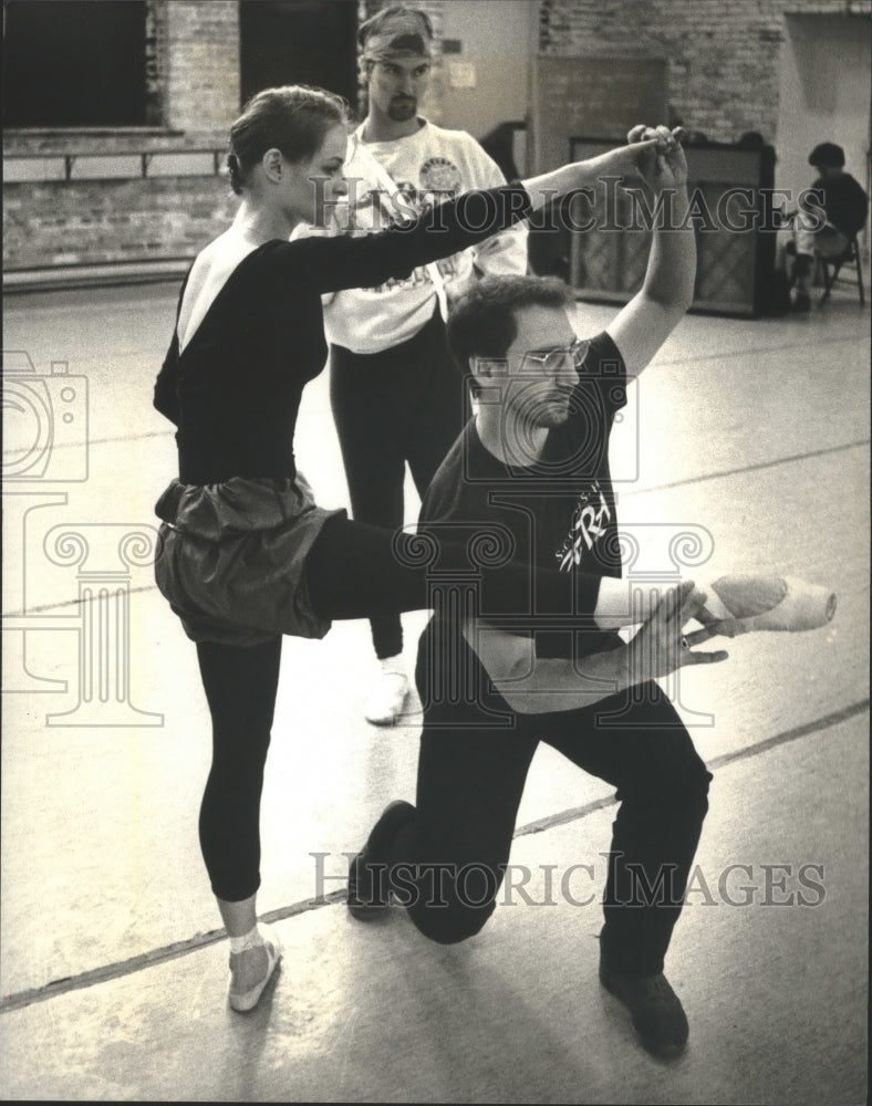 1994 Press Photo Susan Clark &amp; others rehearse Song of Solomon, Milwaukee Ballet - Historic Images