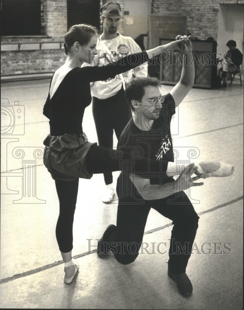 1994 Press Photo Susan Clark & others rehearse Song of Solomon, Milwaukee Ballet - Historic Images