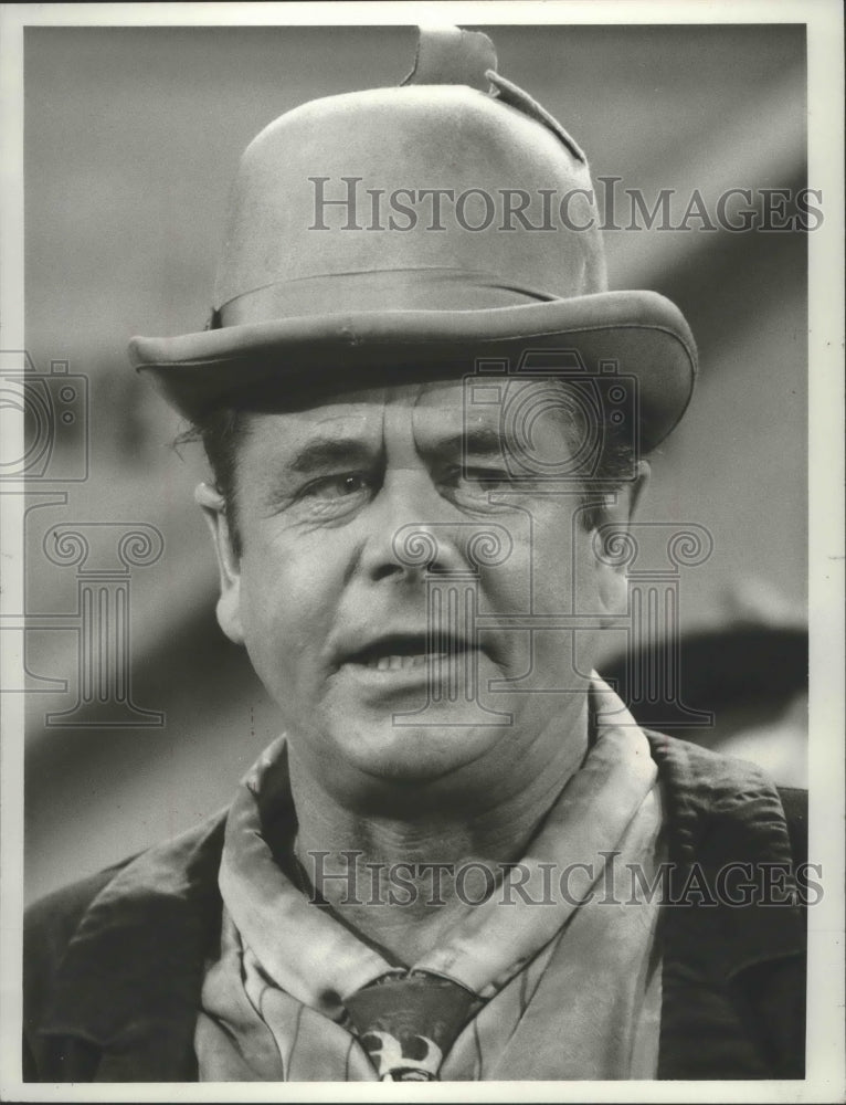 1970, Glenn Ford as a hobo on &quot;The Dean Martin Show&quot; on NBC-TV - Historic Images