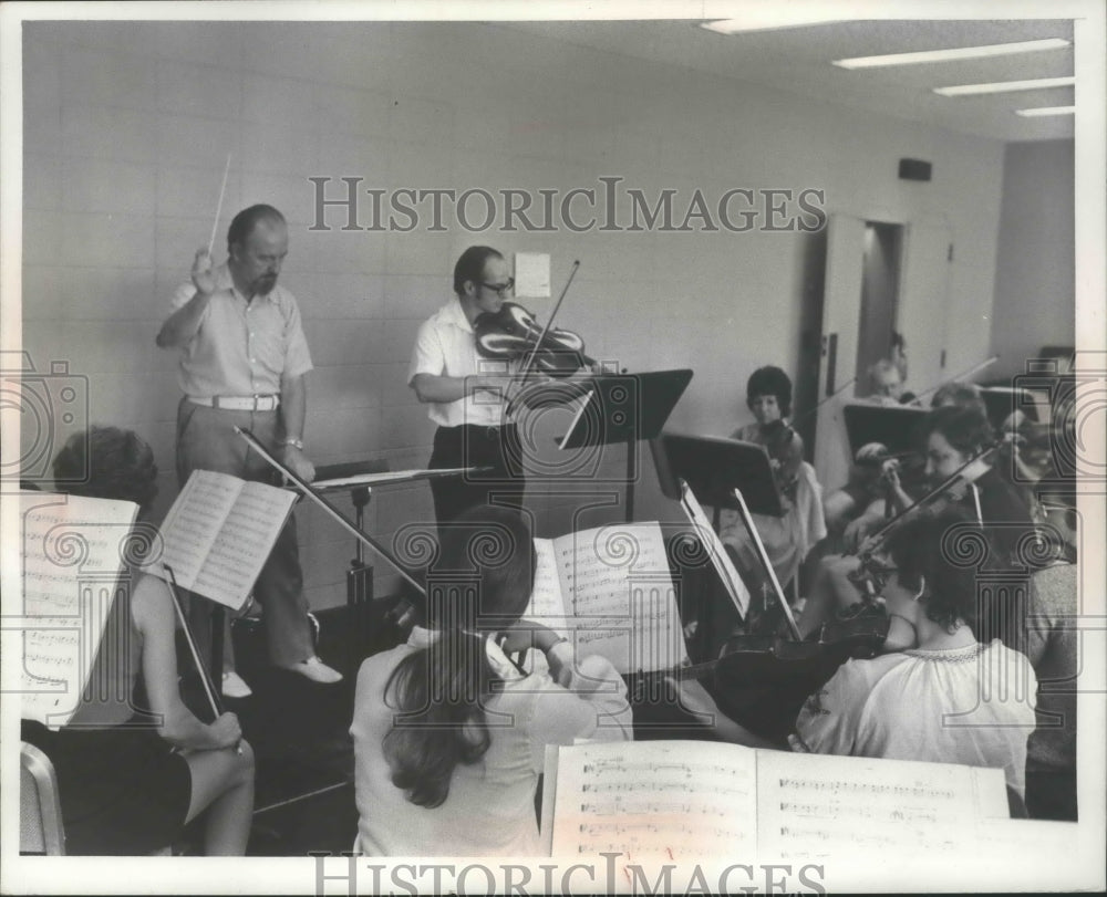 1973, Conductor Edward Mumm with the Orchestra da Camera in rehearsal - Historic Images