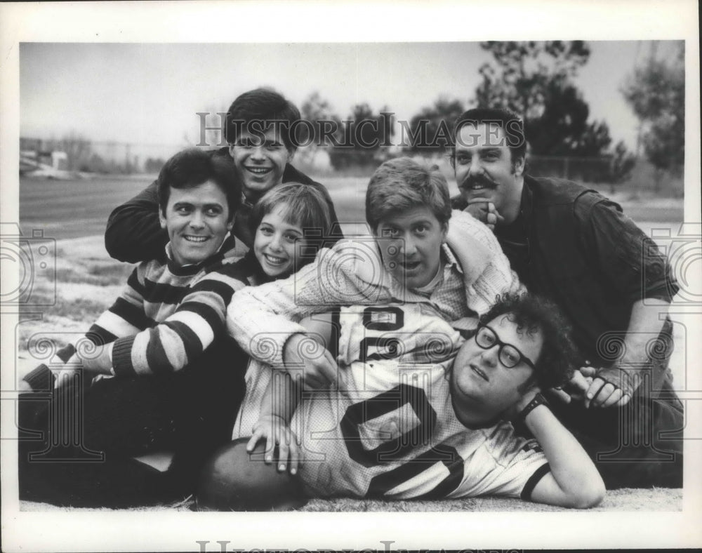 1979, Josh Mostel &amp; other cast members of &quot;Delta House&quot; - mjp25490 - Historic Images