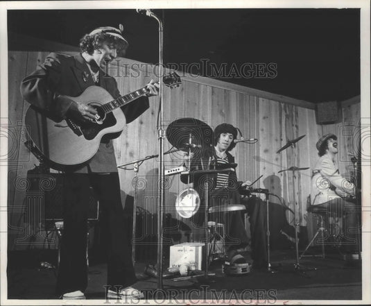 1975, Singing Group "The Movies" from Milwaukee, Wisconsin - Historic Images