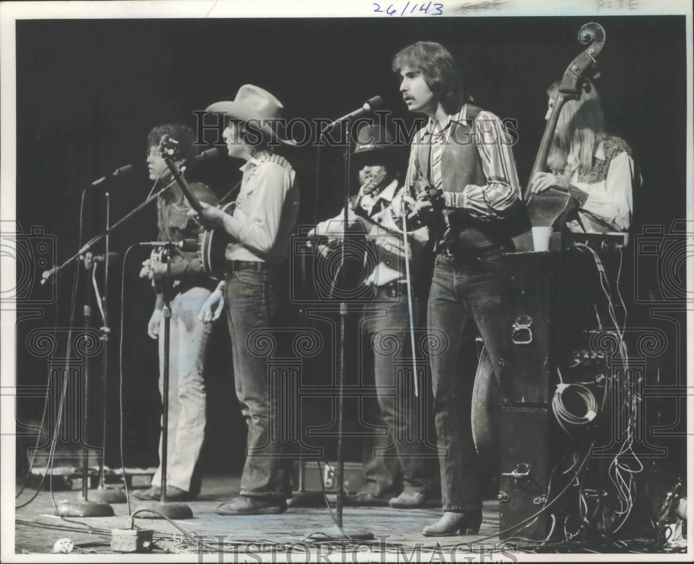 1974 Press Photo The Monroe Doctrine performs at the Performing Arts Center- Historic Images