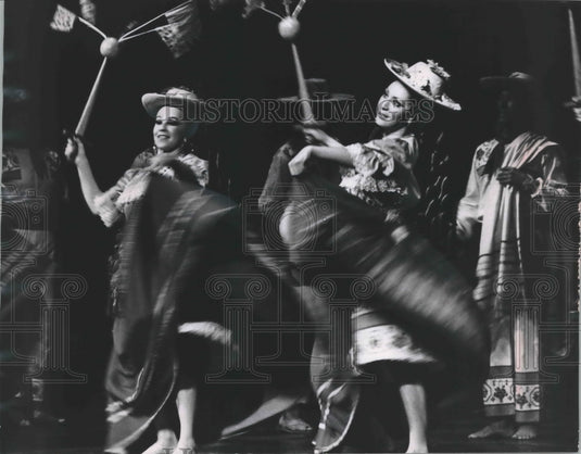 1974, National Dance Company of Mexico performs "Fiesta Folklorico" - Historic Images