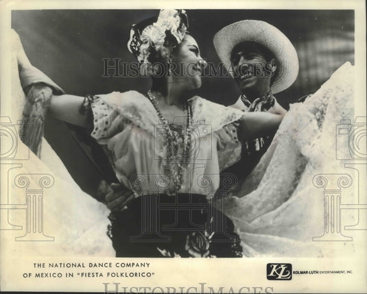1974 Press Photo The National Dance Company of Mexico in "Fiesta Folklorico" - Historic Images