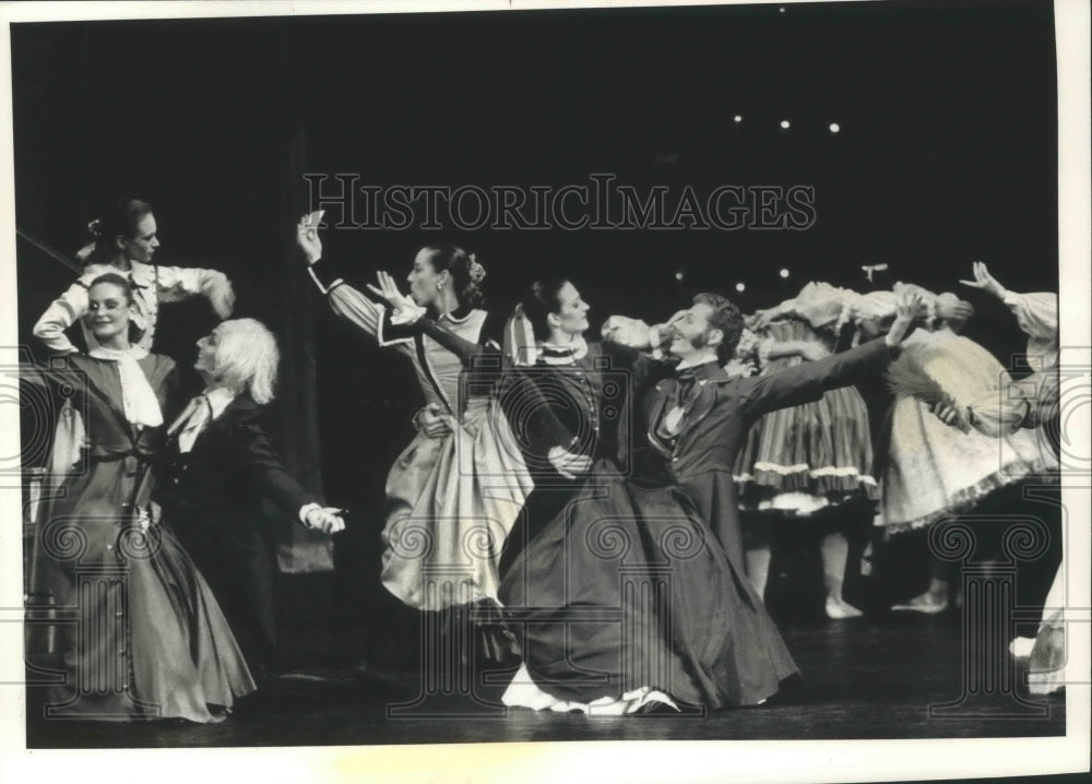 1990 Press Photo Milwaukee Ballet Company's "Nutcracker" at Uihlein Hall - Historic Images
