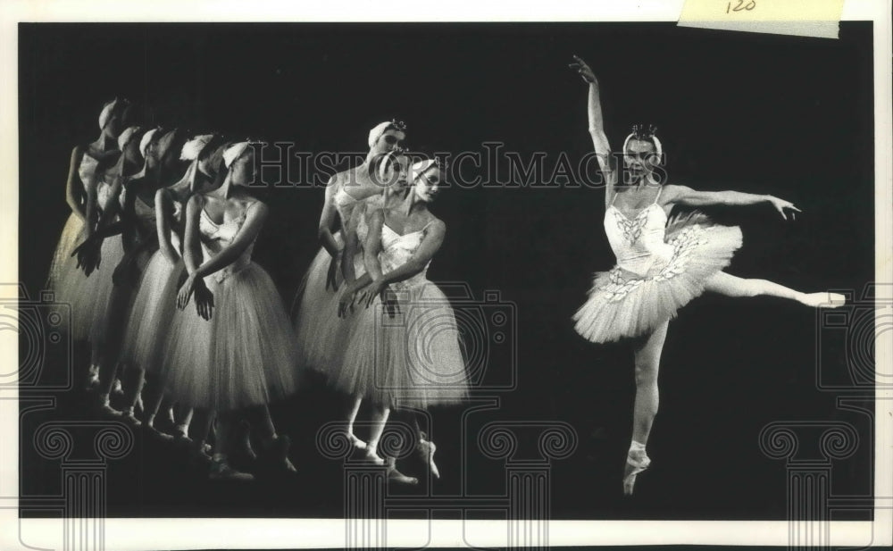1990, Mireille Favarel ,others in Milwaukee Ballet Co. &quot;Swan Lake.&quot; - Historic Images