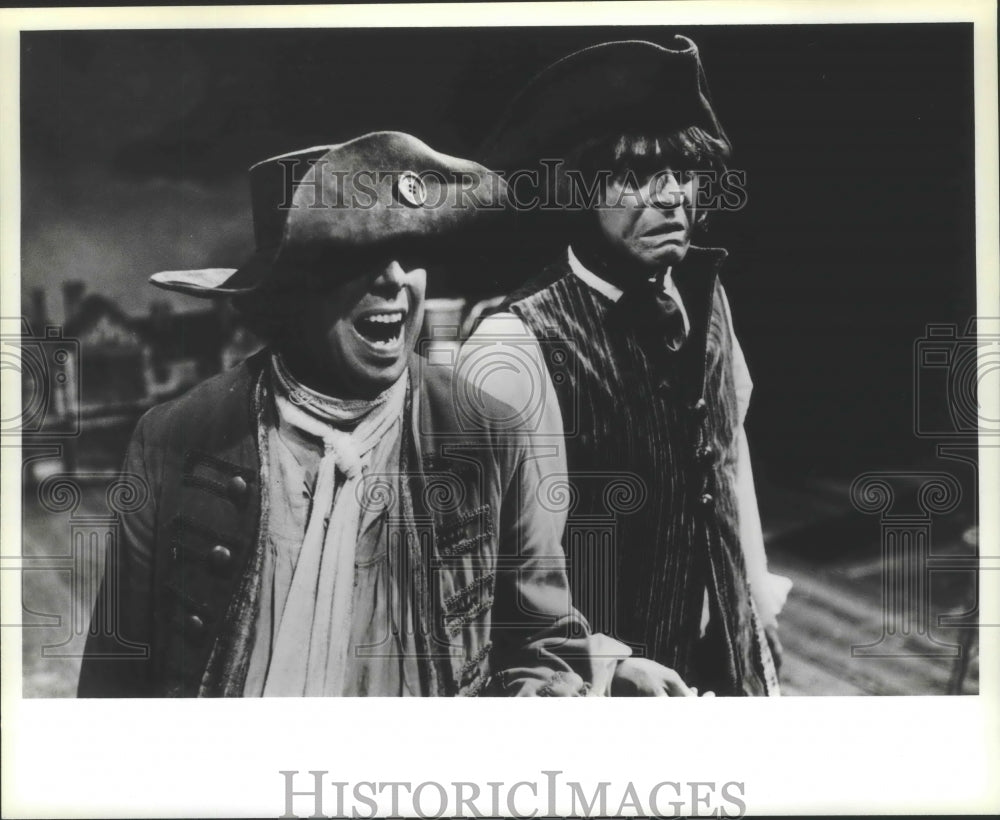 1989 Press Photo Actor Daniel Mooney With Co-Star In &#39;The Recruiting Officer&#39; - Historic Images