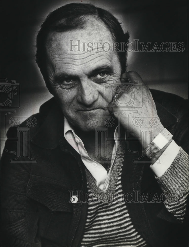 1981 Press Photo Comedian Bob Newhart - mjp26212-Historic Images