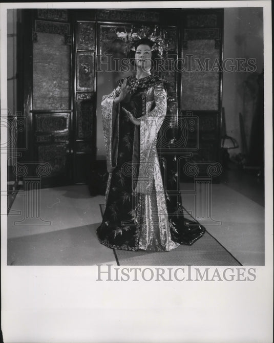 1968, Soprano Ann Dre House In Puccini Opera At Milwaukee Auditorium - Historic Images
