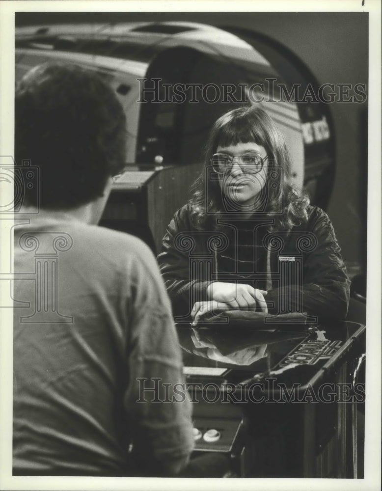 1982, Lauri Hendler & Loren Lester in "Gimme A Break" - mjp26408 - Historic Images