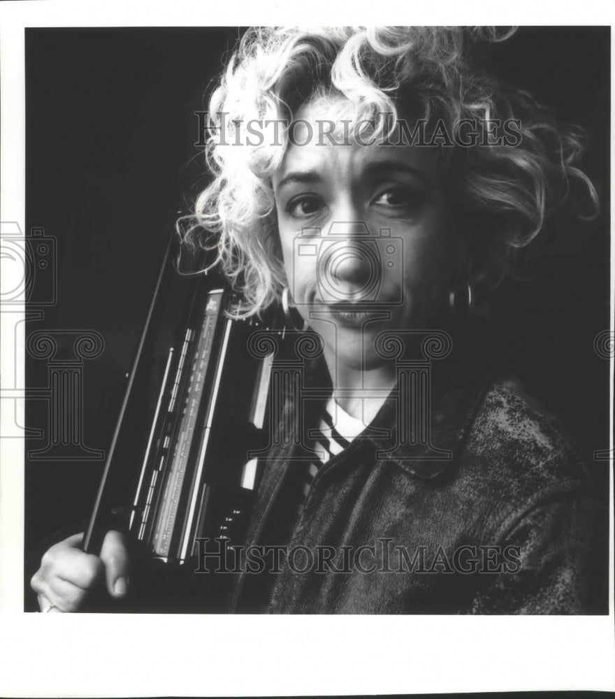 1995 Press Photo New York-based performance artist Reno to perform in Milwaukee - Historic Images