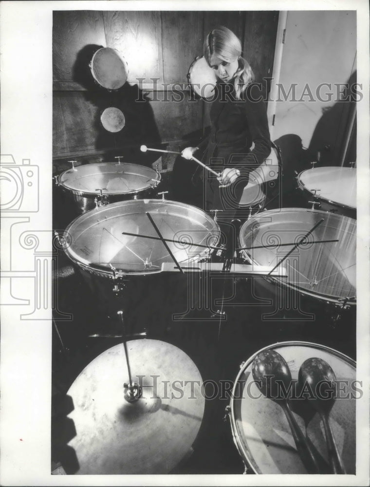 1976 Press Photo Linda Raymond, percussionist, Milwaukee Symphony Orchestra-Historic Images