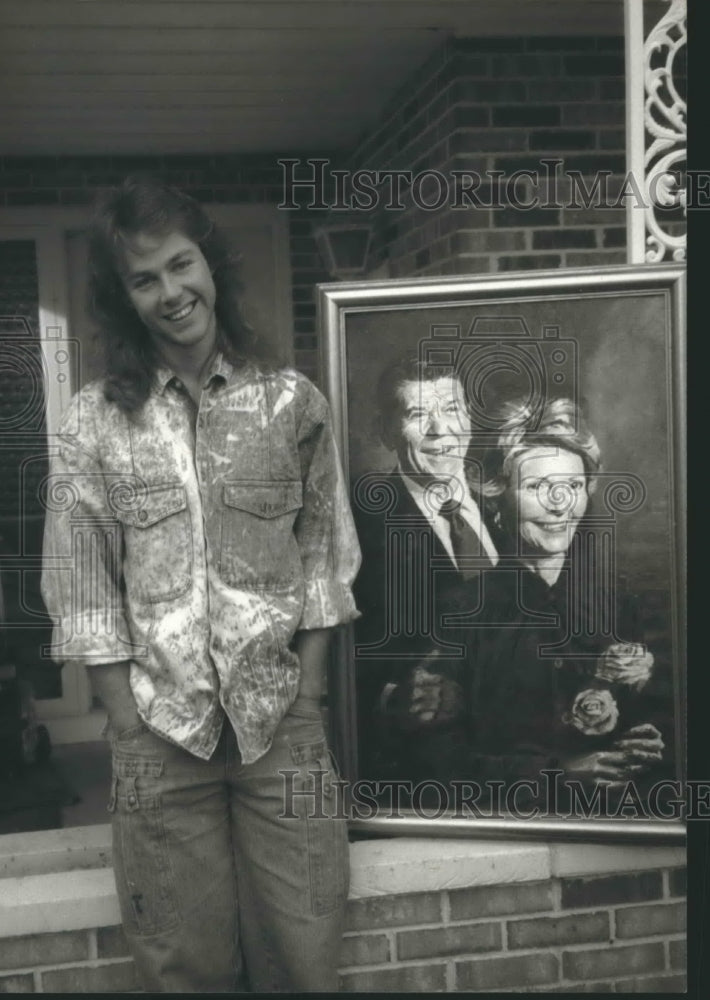 1989 Press Photo US Artist Daron Fayas with his portrait of presidential couple - Historic Images