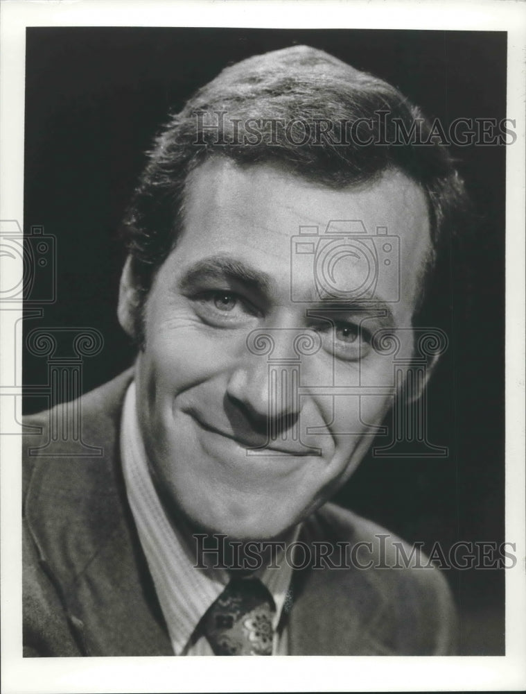 1975 Press Photo Fred Holiday, Host of the ABC Show &quot;The Girl in My Life&quot; - Historic Images