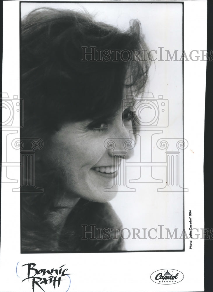 1994 Press Photo Bonnie Raitt from Capitol Records - mjp26693 - Historic Images