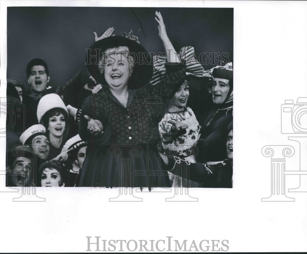 1964, Tessie O&#39;Shea&#39;s album &quot;The Girl Who Came to Supper&quot; - Historic Images