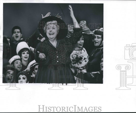 1964, Tessie O'Shea's album "The Girl Who Came to Supper" - Historic Images