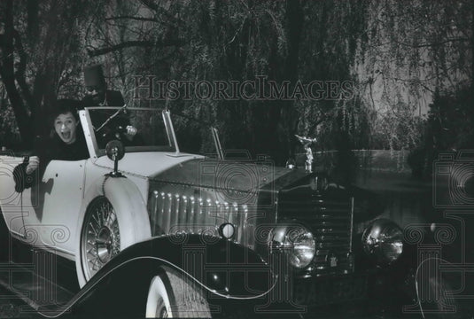 1993, Laura Gordon and Lee Palmer in "The Millionairess" - mjp26940 - Historic Images