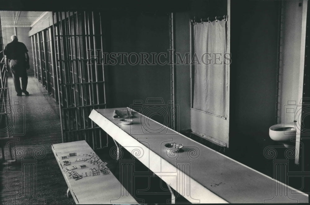 1986 Press Photo Ozaukee County Jail Recreation Area, Wisconsin - mjp26974 - Historic Images